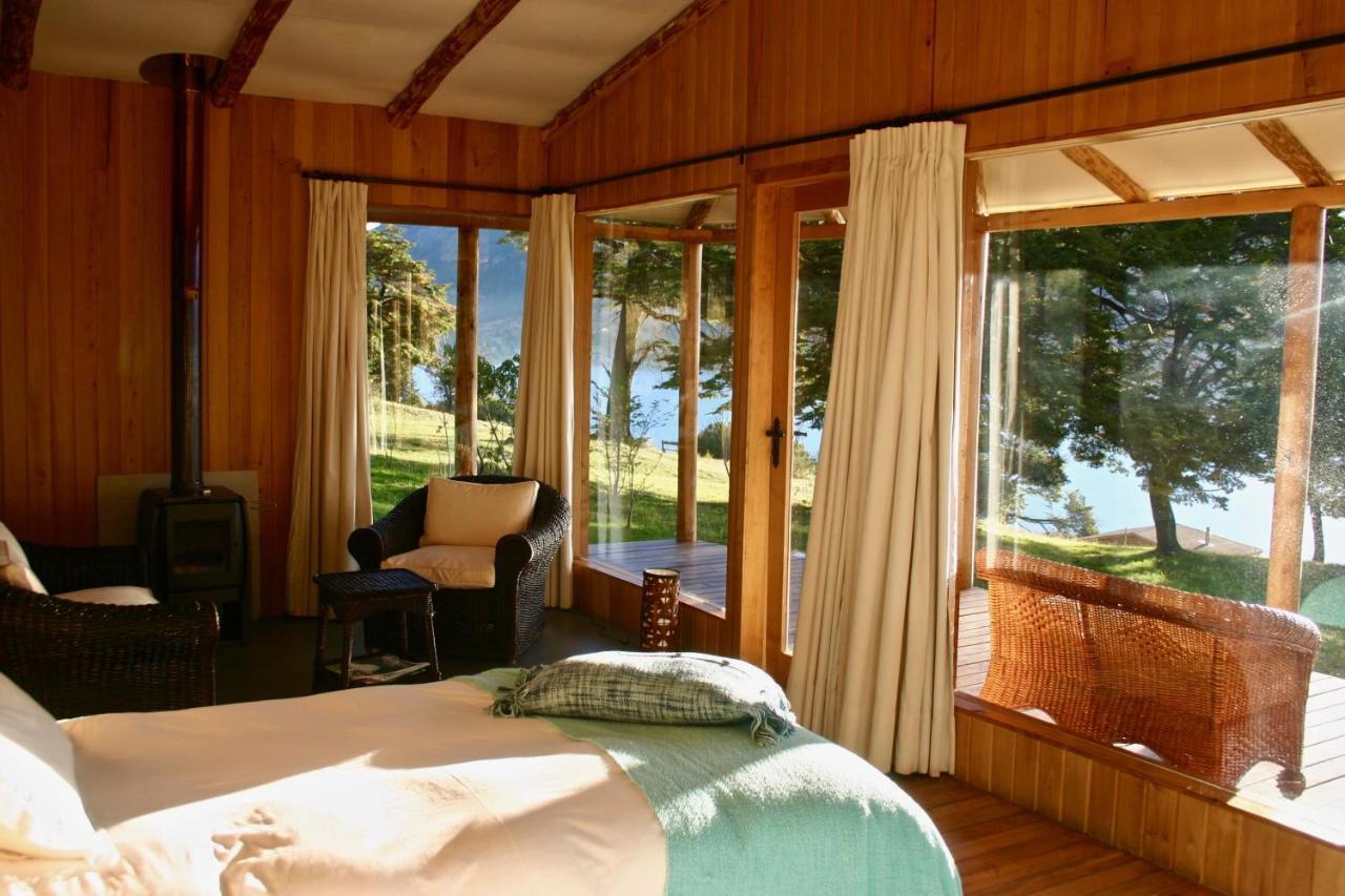 Lodge El Mirador De Guadal Puerto Guadal Esterno foto